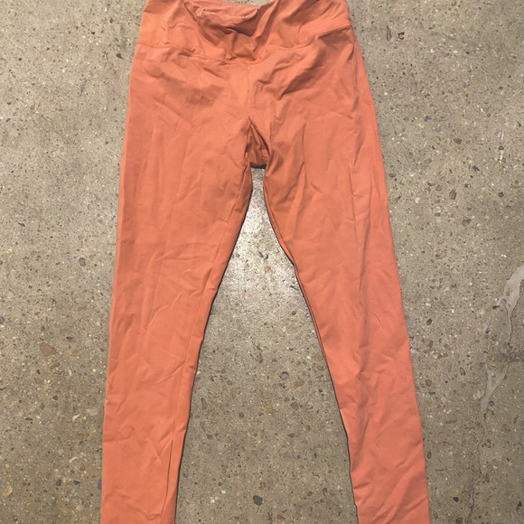 Salmon leggings Danskin size Small - Picture 2 of 2